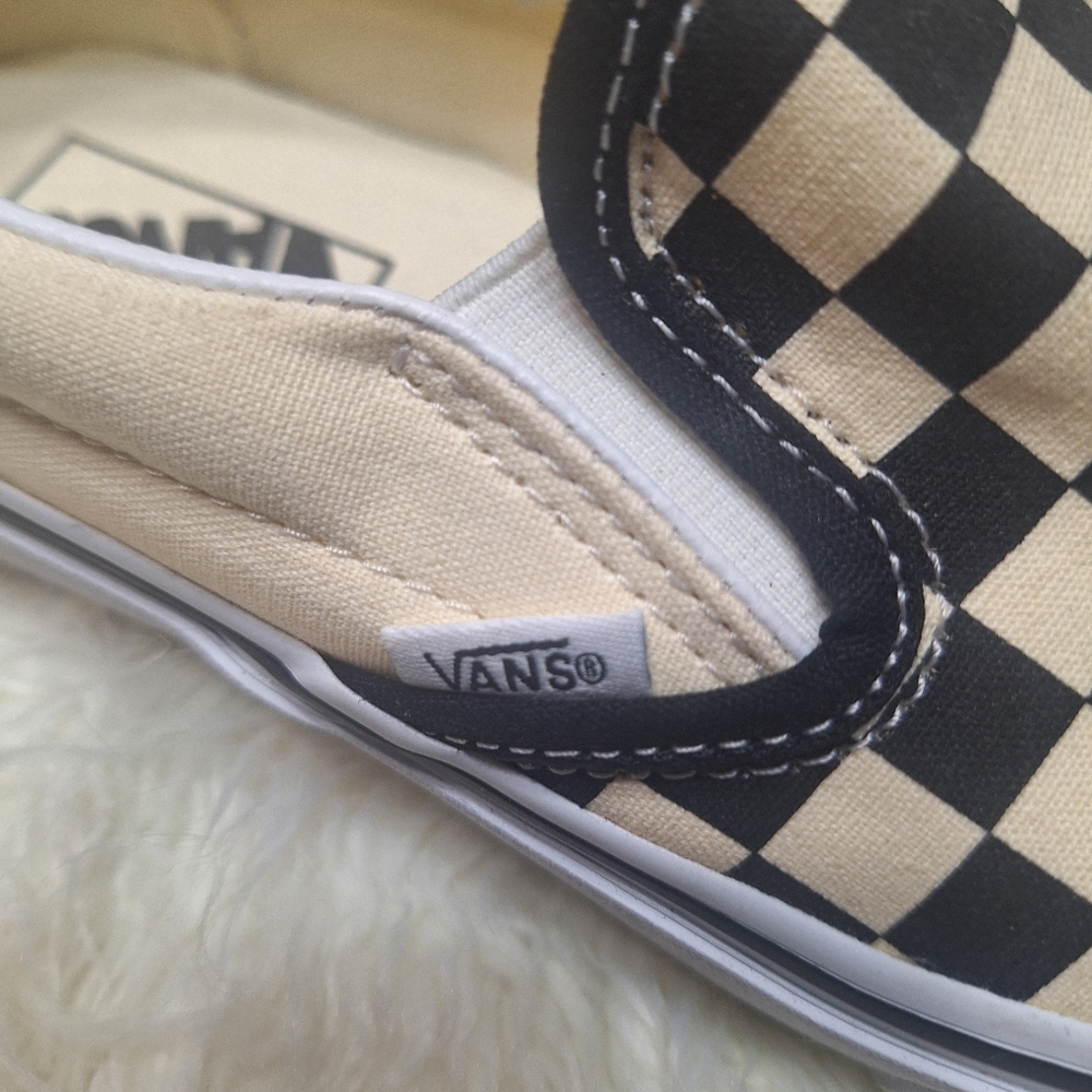 Vans Cream and black checkerboard slip-on - Picture 5 of 9